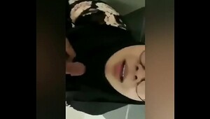 Indonesian Hijab Blowjob Bokep